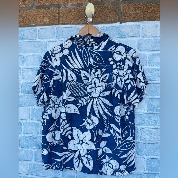 Jams world blue floral print button down size medium - Picture 7 of 10